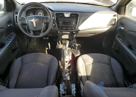 2013 Chrysler 200 Lx z USA, uszkodzony, nr VIN 1C3CCBAB3DN647246